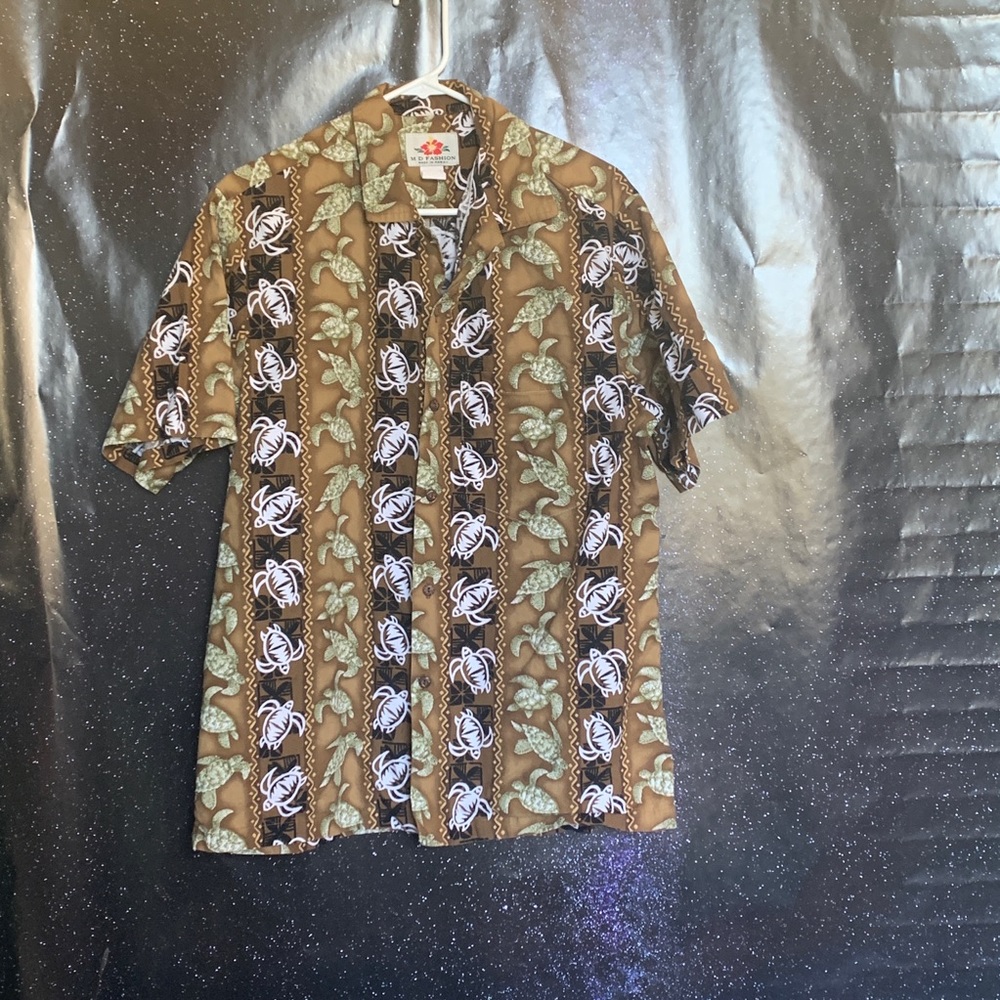 MD Fashion- Brown Hawaiian Shirt w/ Turtles size M